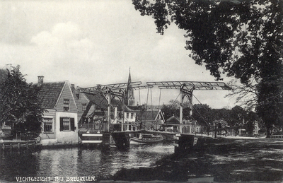 8597 Gezicht op de Vecht, de Vechtbrug en de dorpskom van Breukelen uit het zuiden, met rechts het Zandpad.